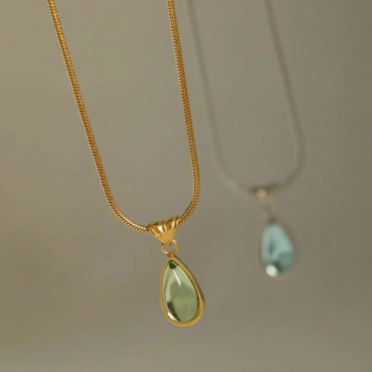 Premium Zircon Drop Gold Single Layer Necklace